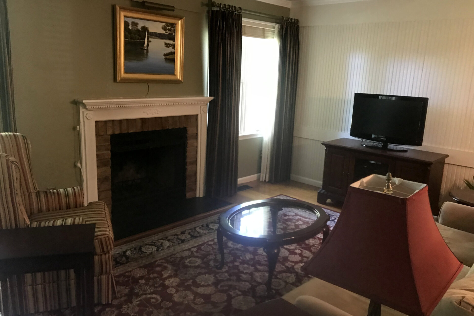 LR 1 Holiday Decorating BEFORE