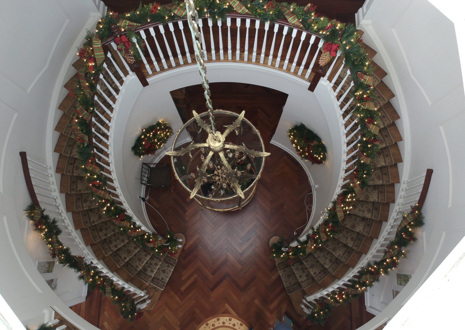 Staircase Holiday Decorating AFTER