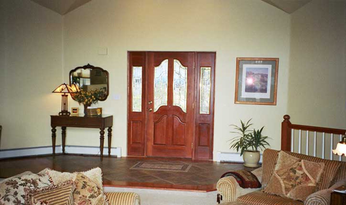 Cat House Foyer Redesign Before